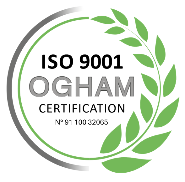 Logo certification ISO 9001 OGHAM avec feuilles vertes